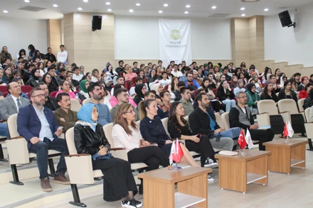 "TÜBİTAK 2209 A/B Üniversite Öğrencileri Destek Projeleri Proje Yazma Eğitimi“ Konulu Konferans Gerçekleştirildi.