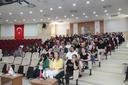 "Mezun Öğrenci Buluşmaları" Konulu Söyleşi Gerçekleşti.