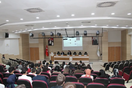 "Mezun Öğrenci Buluşmaları" Konulu Söyleşi Gerçekleşti.