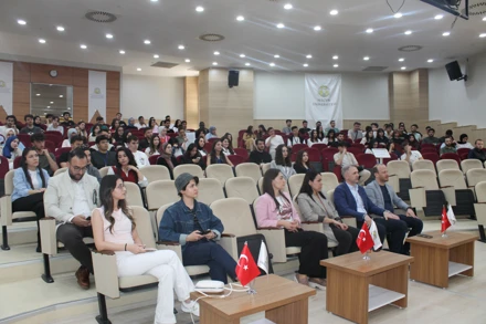 "E-Ticaret ve Girişimcilik“ Konulu Konferans Gerçekleşti.