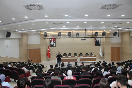 "E-Ticaret ve Girişimcilik“ Konulu Konferans Gerçekleşti.