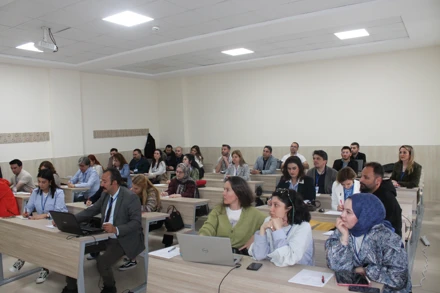 Pazarlama Araştırmalarında Alternatif Yöntemler Sempozyumu Düzenlendi.