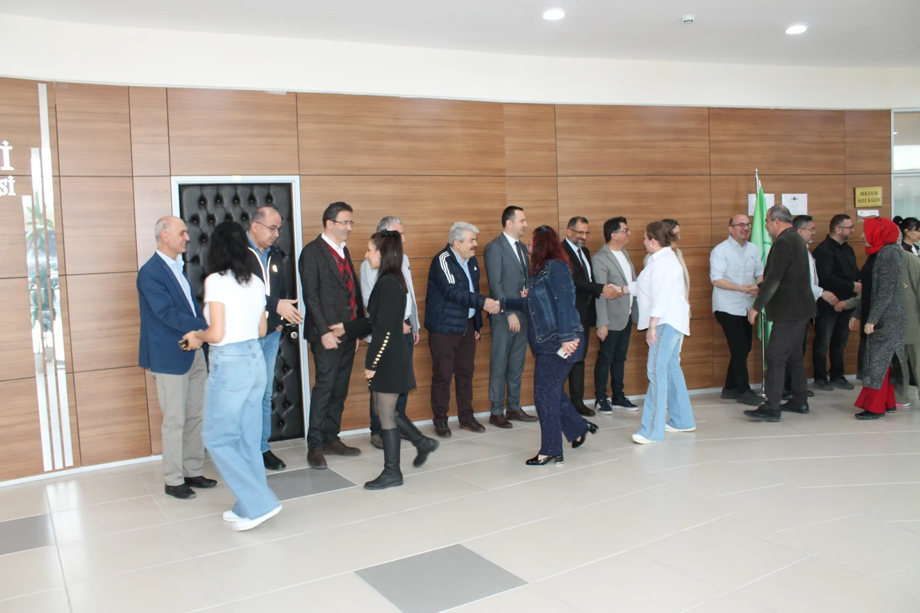 Fakültemizde Bayramlaşma Programı Gerçekleşti.