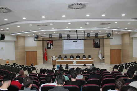 "Dijitalleşme, Siber Savaşlar ve Uluslararası Güvenlik“ Konulu Seminer Gerçekleşti.