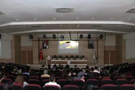 "18 Mart Çanakkale Zaferi ve Şehitleri Anma Günü" Konulu Film Gösterildi.