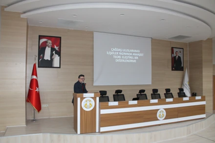 "Çağdaş Uluslararası İlişkiler Yazınında Anarşist Teori: Eleştirel Bir Değerlendirme“ Konulu Seminer Yapıldı.