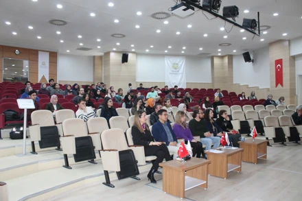 "Çağdaş Uluslararası İlişkiler Yazınında Anarşist Teori: Eleştirel Bir Değerlendirme“ Konulu Seminer Yapıldı.