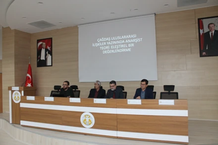 "Çağdaş Uluslararası İlişkiler Yazınında Anarşist Teori: Eleştirel Bir Değerlendirme“ Konulu Seminer Yapıldı.