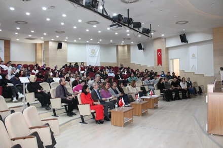 "Geleceğin Anahtarı: Karbon Ayak İzi ve Sürdürülebilirlik" Konulu Seminer Gerçekleşti.