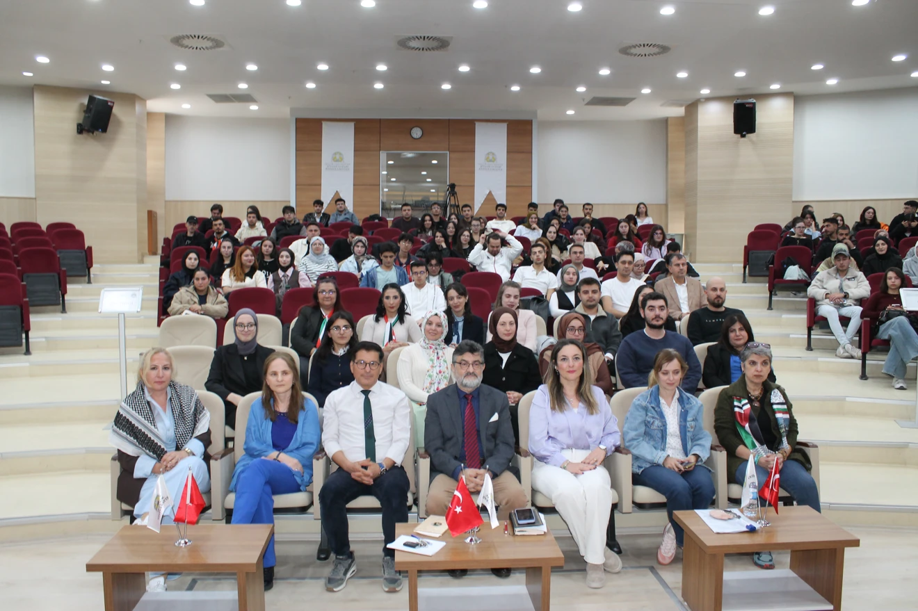 "Gazze: Gözlerimizin Önündeki Soykırım“ Konulu Panel Gerçekleştirildi.
