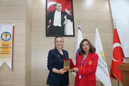 2. Uluslararası Maliye ve Finans Kongresi ve 6. Uluslararası Anadolu Bilimsel Araştırmalar Kongresi Yapıldı.