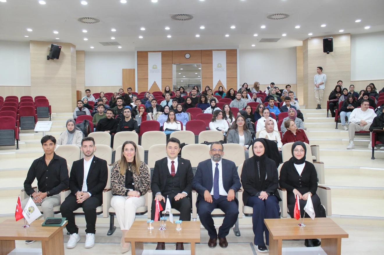 "Kariyer Günleri“ Konulu Konferans Gerçekleşti.