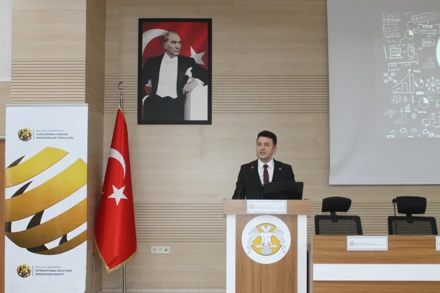 "Kariyer Günleri“ Konulu Konferans Gerçekleşti.