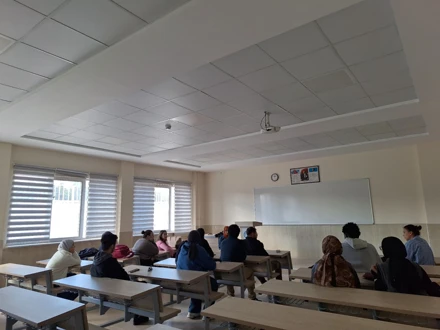 "English Speaking Activity for Faculty of Economic and Administrative Sciences Student" Konulu Söyleşi Yapıldı.