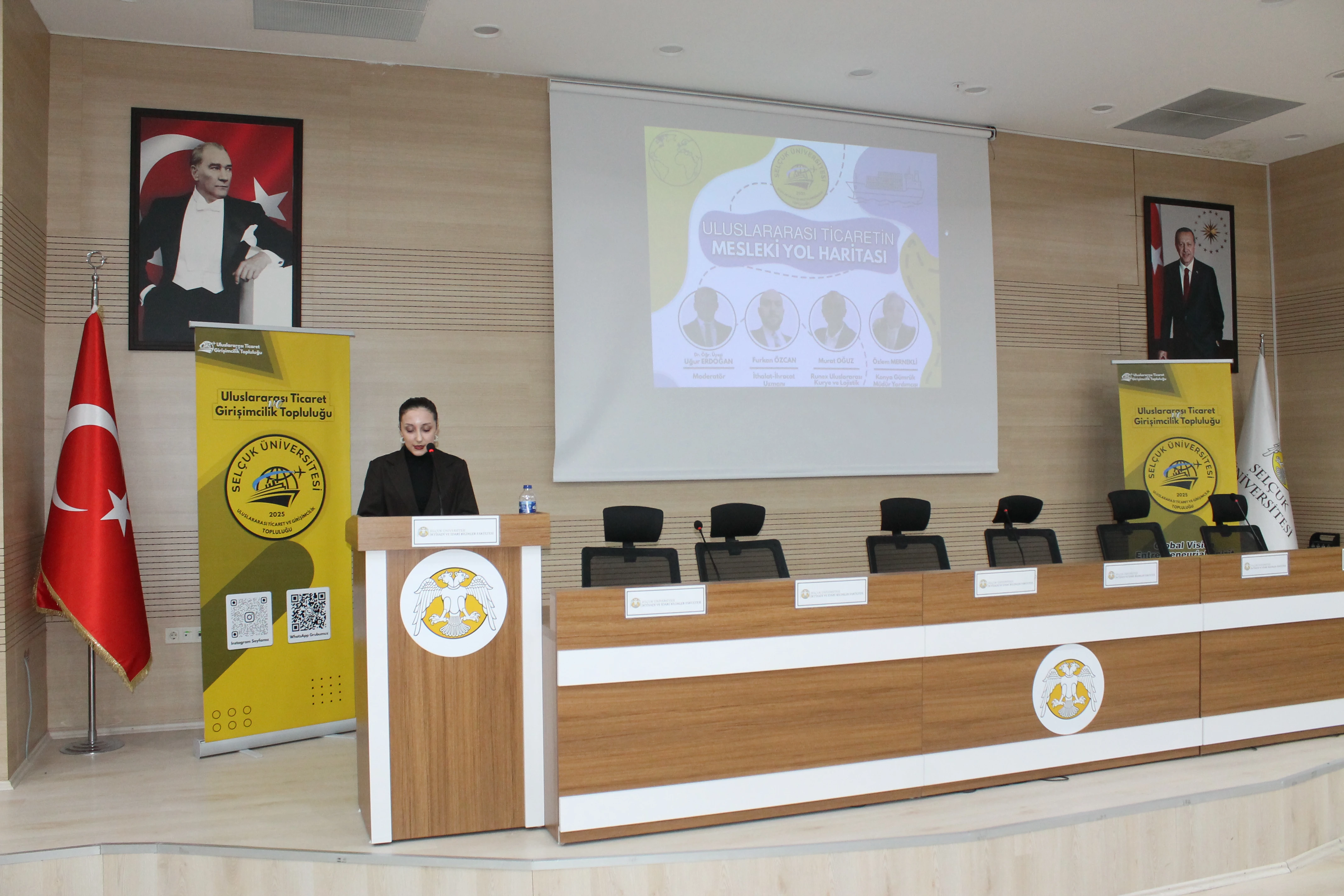 "Uluslararası Ticaretin Mesleki Yol Haritası“ Konulu Konferans Gerçekleştirildi.