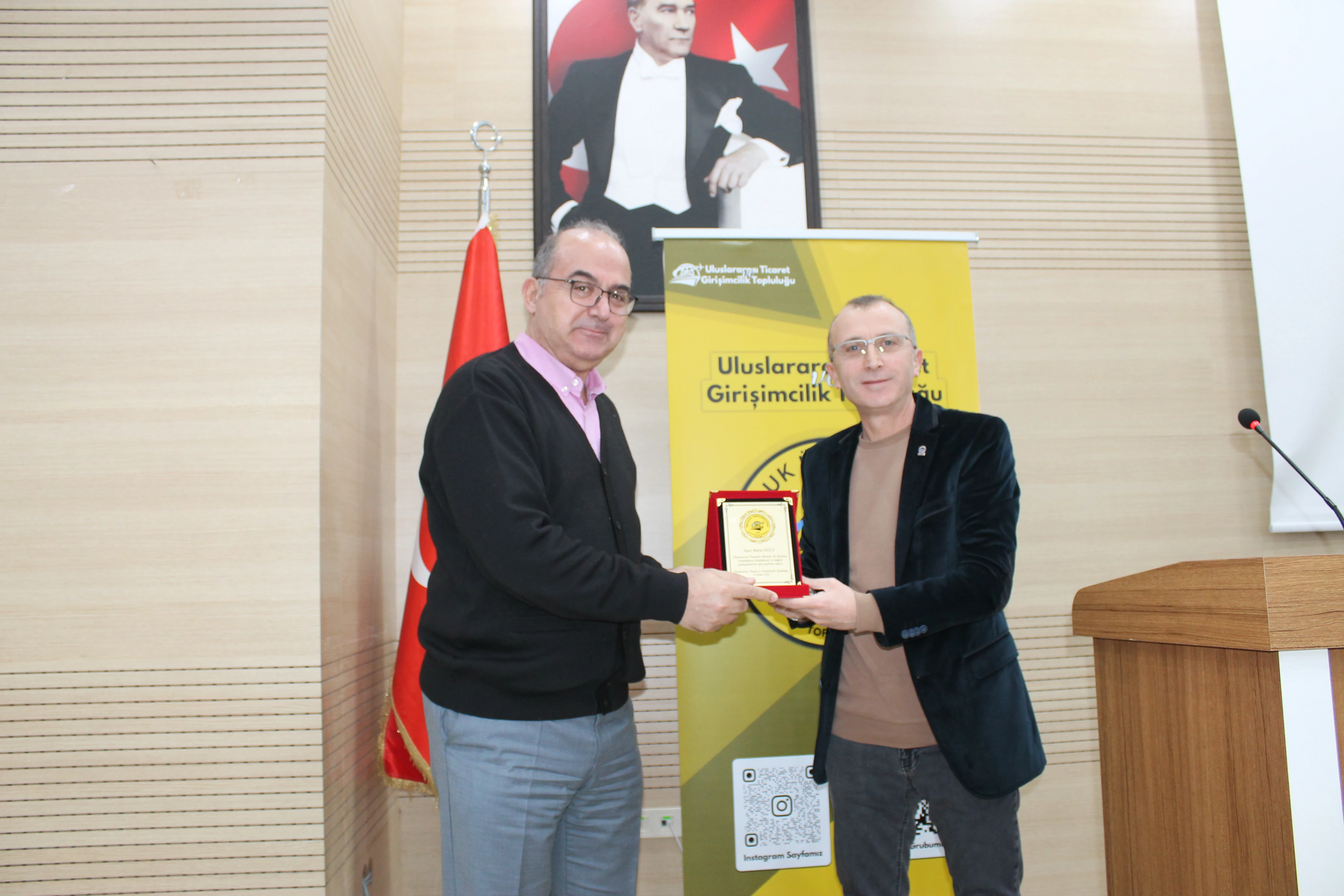 "Uluslararası Ticaretin Mesleki Yol Haritası“ Konulu Konferans Gerçekleştirildi.