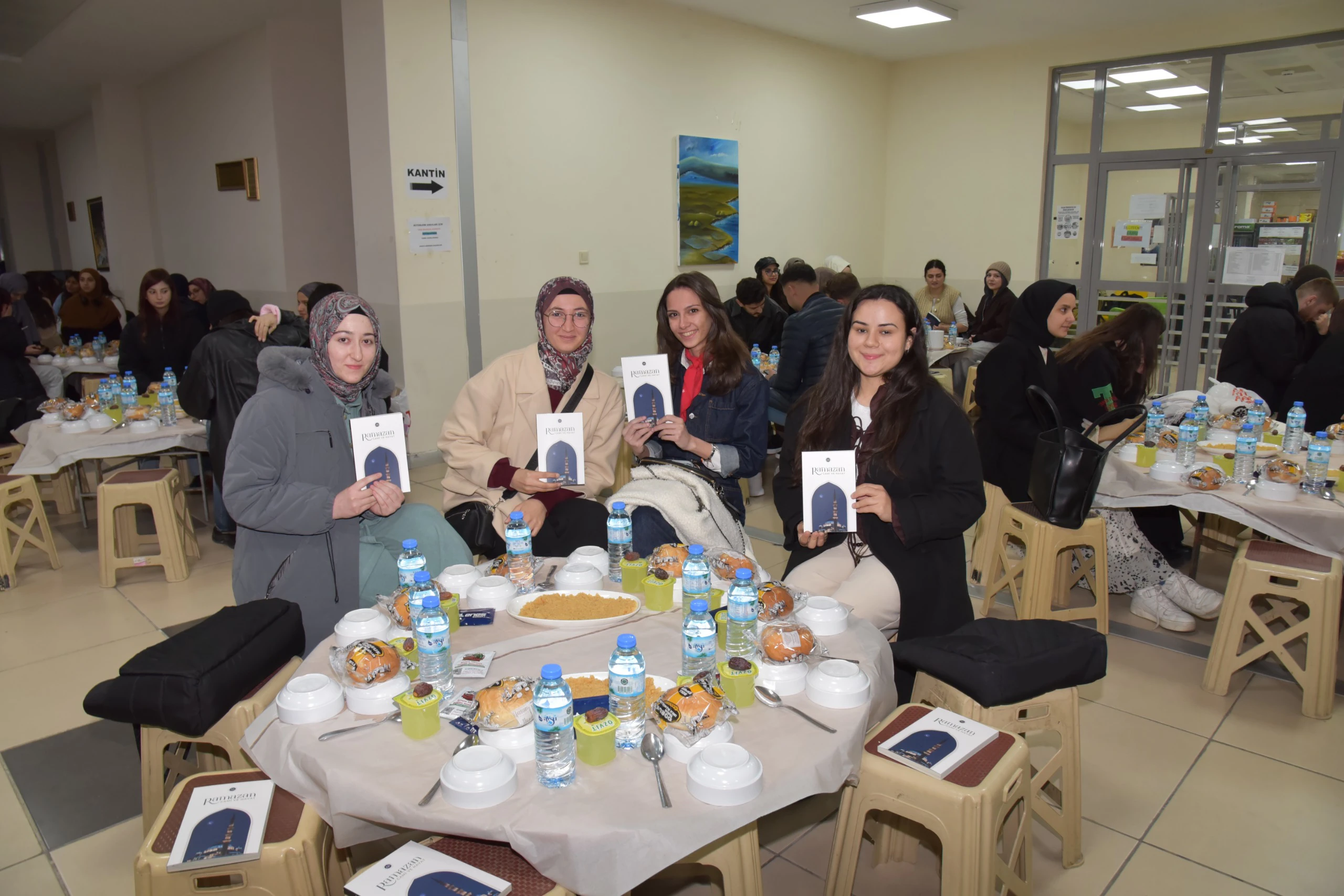 (SÜMEDER) ve Konya İl Müftülüğü İş Birliğiyle Fakültemizde İftar Programı Gerçekleşti.