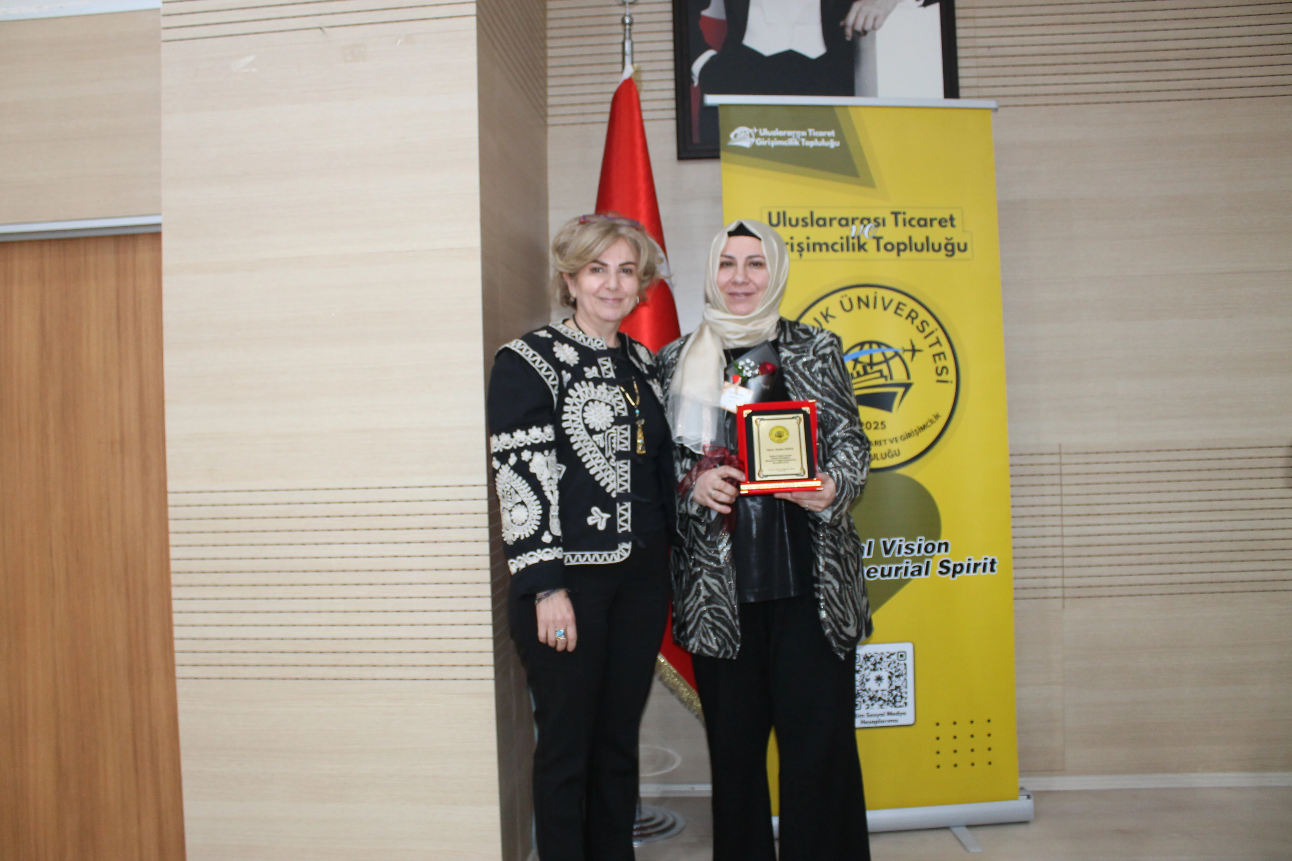 "Girişimci Kadınlar Deneyim Paylaşımı“ Konulu Konferans Gerçekleştirildi.