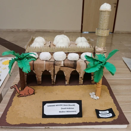 Kutsal Zaman Kutsal Mekân Öğrenci Sergisi