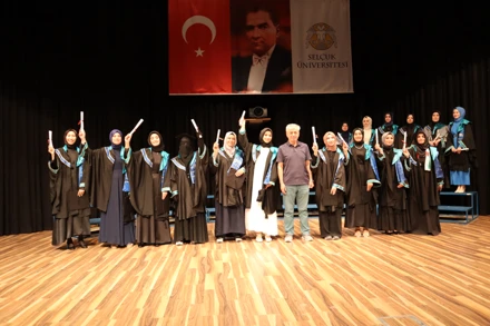 İlahiyat Fakültesi 2024 Yılı Mezuniyet Töreni Gerçekleştirildi