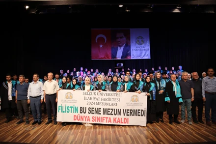 İlahiyat Fakültesi 2024 Yılı Mezuniyet Töreni Gerçekleştirildi