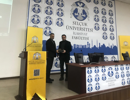 "Ravinin İzinde" konulu konferans gerçekleştirildi