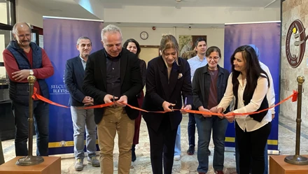 İletişim Fakültesinde şiddet farkındalığına yönelik sergi