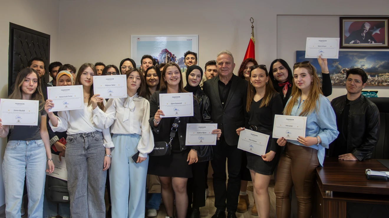 Selçuk İletişim'den ödüllü öğrencilere teşekkür programı