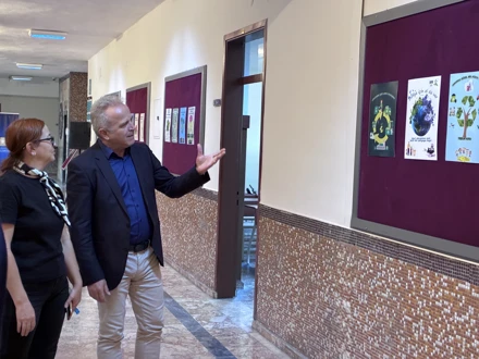 Gazetecilik Bölümü öğrencilerinden geri dönüşüm temalı sergi