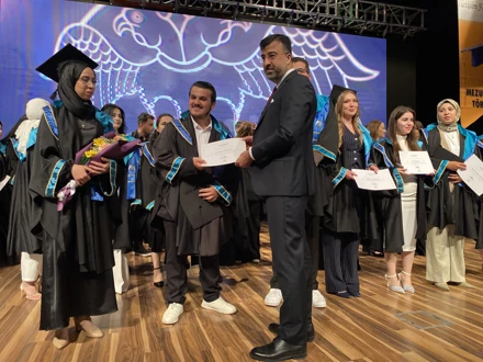 İletişim Fakültesi, 29. Dönem mezunlarını törenle uğurladı