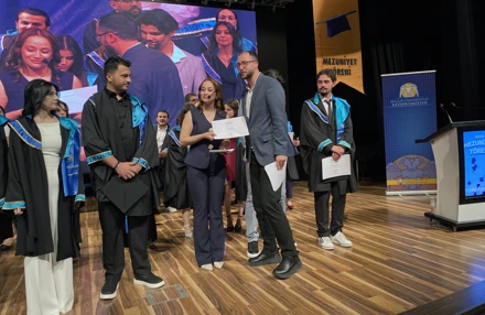 İletişim Fakültesi, 29. Dönem mezunlarını törenle uğurladı