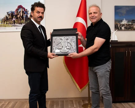 Rektör Prof. Dr. Hüseyin Yılmaz’dan İletişim Fakültesine ziyaret