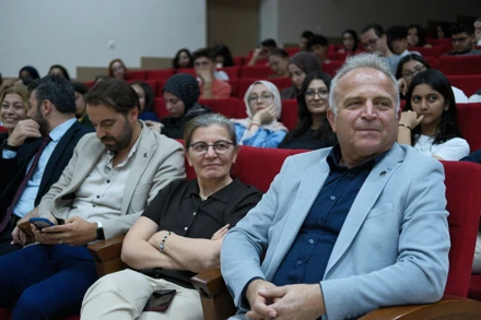 İletişim Fakültesinde oryantasyon toplantısı yapıldı