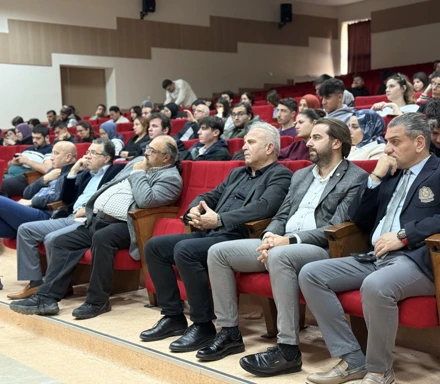 İletişim Fakültesi öğrencilerine TRT’den dijital içerik üretim tavsiyeleri