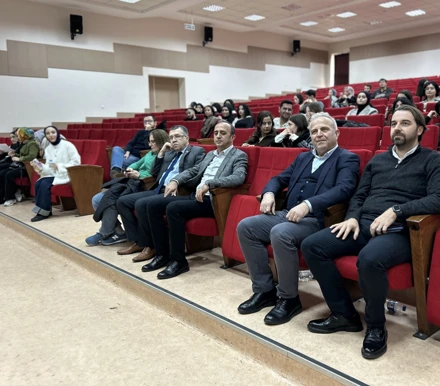 ‘Belediyelerde Halkla İlişkiler’ konulu söyleşi düzenlendi