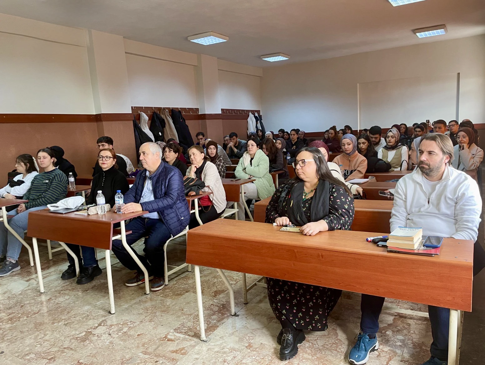 Ekran bağımlılığına akademik bakış