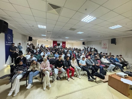 Ilgın Meslek Yüksekokulu’nda TÜBİTAK 2209 Proje Eğitimi