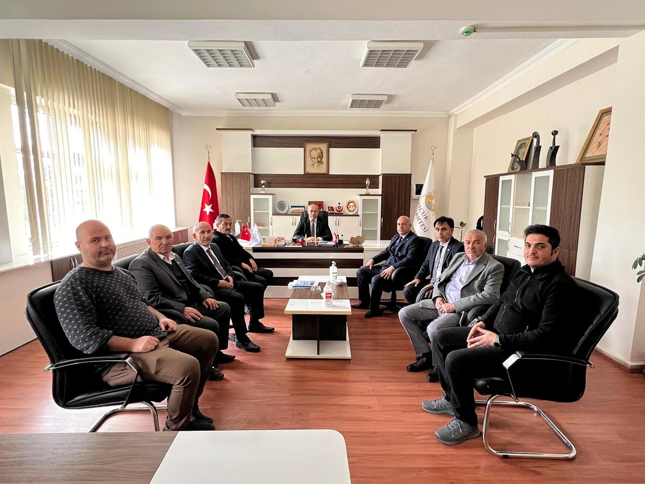 İyi Parti Ilgın Belediye Başkan Adayı Hasan Hüseyin AKINCI ve yönetim ekibi, Meslek Yüksekokulumuzu ziyaret etmişlerdir.