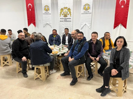 Ilgın Meslek Yüksekokulu Geleneksel İftar Programlarımız kapsamında bugünkü iftarımız Tuna Mühendislik Sayın Mehmet OFLAZ tarafından ikram edilmiştir.