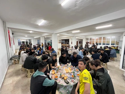 Ilgın Meslek Yüksekokulu Geleneksel İftar Programlarımız kapsamında bugünkü iftarımız Tuna Mühendislik Sayın Mehmet OFLAZ tarafından ikram edilmiştir.