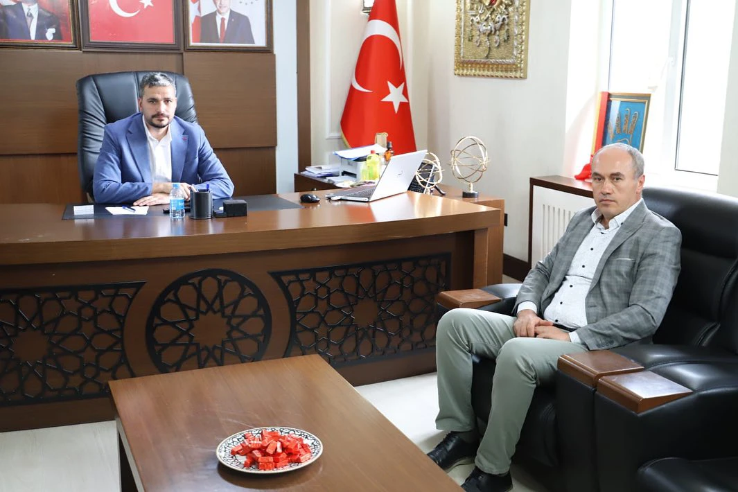 Ilgın Belediye Başkanı Sayın Ömer Apil‘i makamında ziyaret.