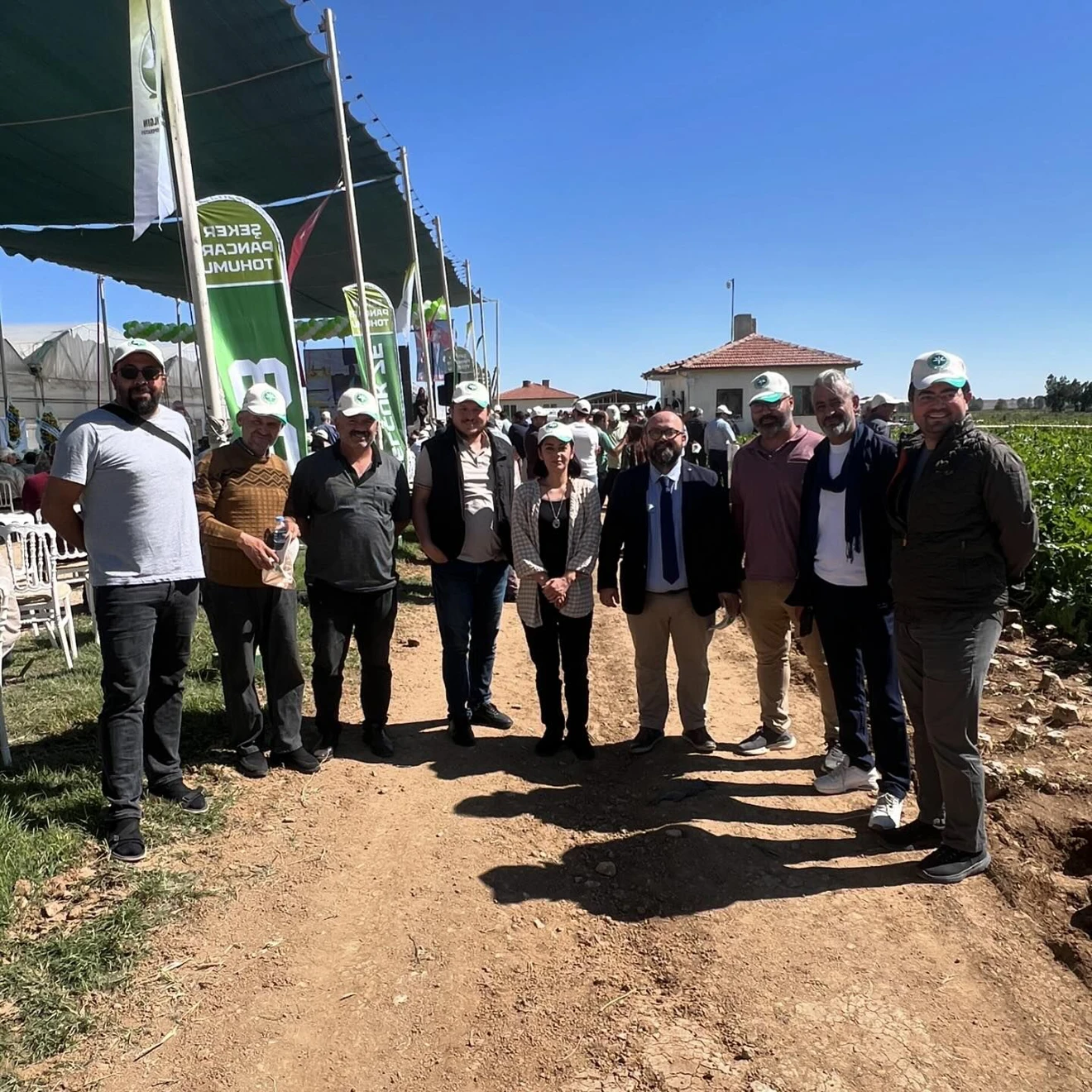 Meslek Yüksekokulumuz yönetimi ve personelleri ‘Tarla Günü’ etkinliğine katılım sağlamışlardır.