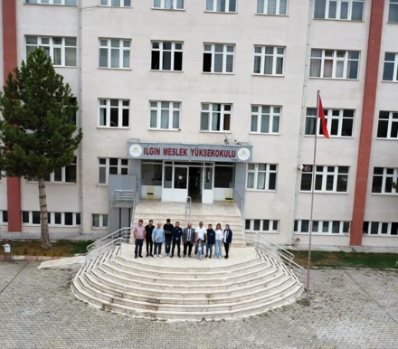 Ilgın TEMA Vakfı Temsilcisi Sayın Zeynel TEKER ve yönetim ekibi, Yüksekokul yönetimimize hayırlı olsun ziyaretinde bulunmuşlardır.