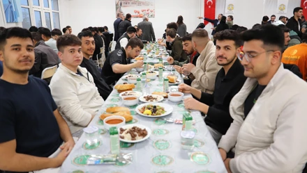 Ilgın Meslek Yüksekokulu’nda Ramazan Ayı Boyunca 1500 Öğrenciye İftar İkramı