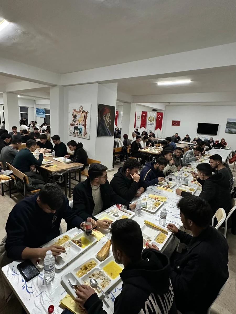 ILGIN MESLEK YÜKSEKOKULU’NDA İFTAR BULUŞMASI