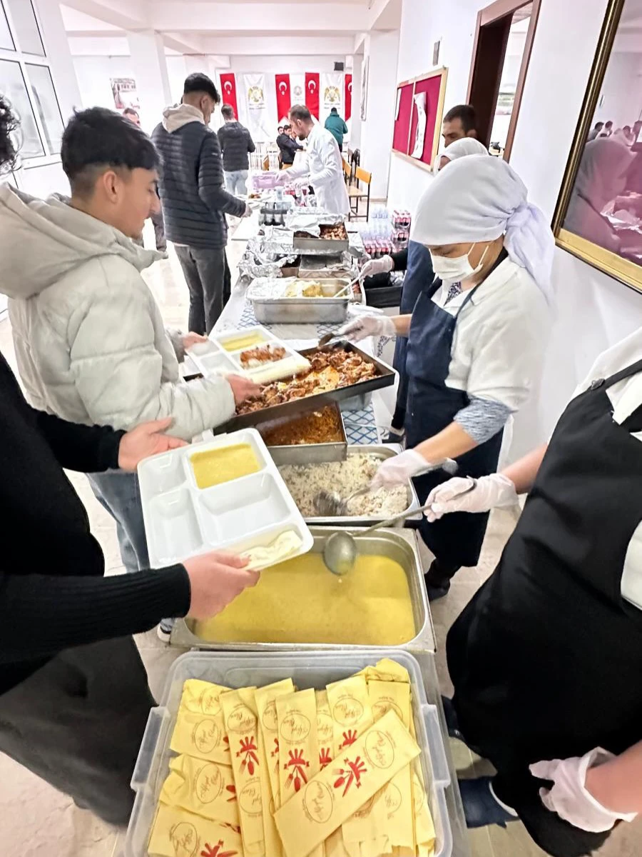 ILGIN MESLEK YÜKSEKOKULU’NDA İFTAR BULUŞMASI
