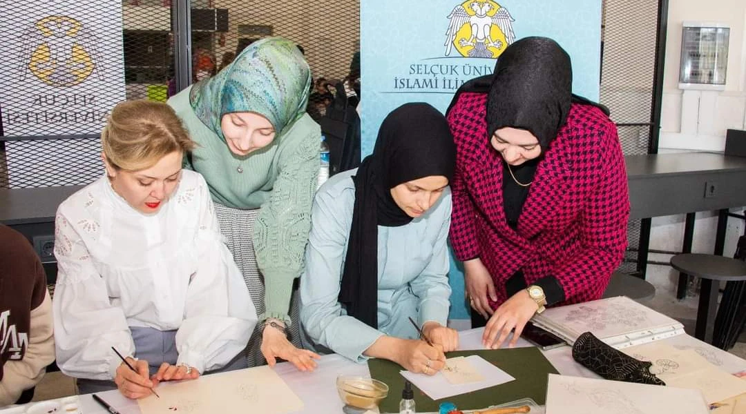 Fakültemiz "Gün Birlik Günü" Etkinliğine Tezhib standı ile katıldı.