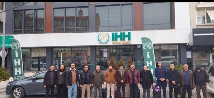 Fakülte dekanımız ve Fakülte sekreterimiz Suriye Azez'de üniversite yurdu açılışına katıldı.