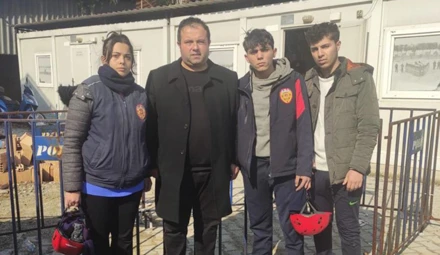 Selçuk Üniversitesi  Kadınhanı Faik İçil Meslek Yüksekokulu Sivil Savunma ve İtfaiyecilik Programı öğrencileri, Kahramanmaraş merkezli 7,7 ve 7,6 büyüklüğündeki iki depremin etkilediği illerde arama kurtarma çalışmaları yürütüyor.