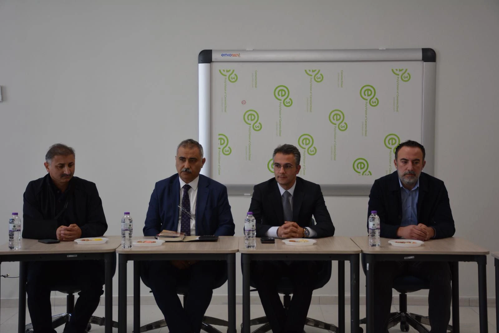 Kulu Kaymakamı Sayın Ömer Faruk CANPOLAT fakültemizi ziyaret etti.